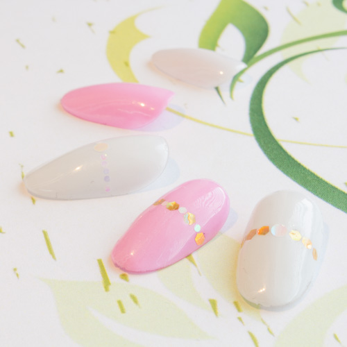 ホワイトピンクネイルチップ